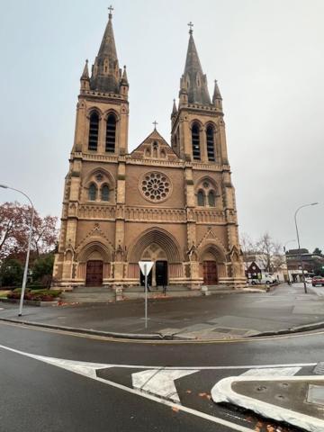 Adelaide Cbd Apartment - 3Br, 2Bath & Carpark Esterno foto