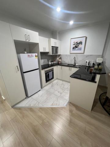 Adelaide Cbd Apartment - 3Br, 2Bath & Carpark Esterno foto